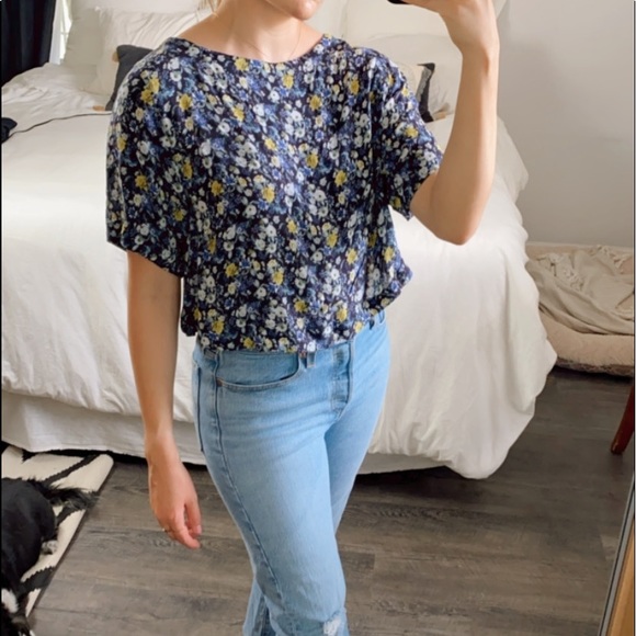 H&M Blue Floral Summer Crop Top - Picture 2 of 3